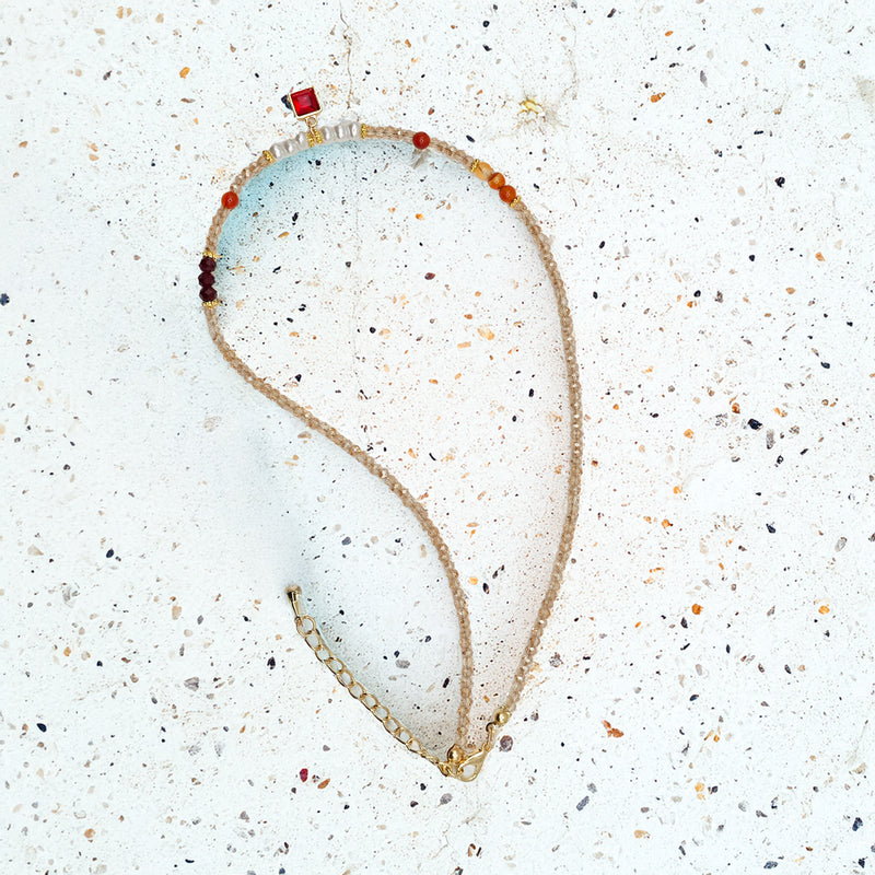 Collar de Perlas y Cristales