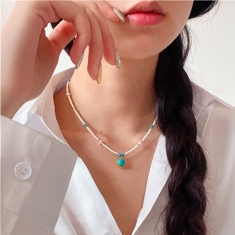 Colgante de cuentas y piedra Turquesa