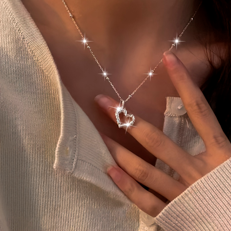 Collar de Corazón Plateado