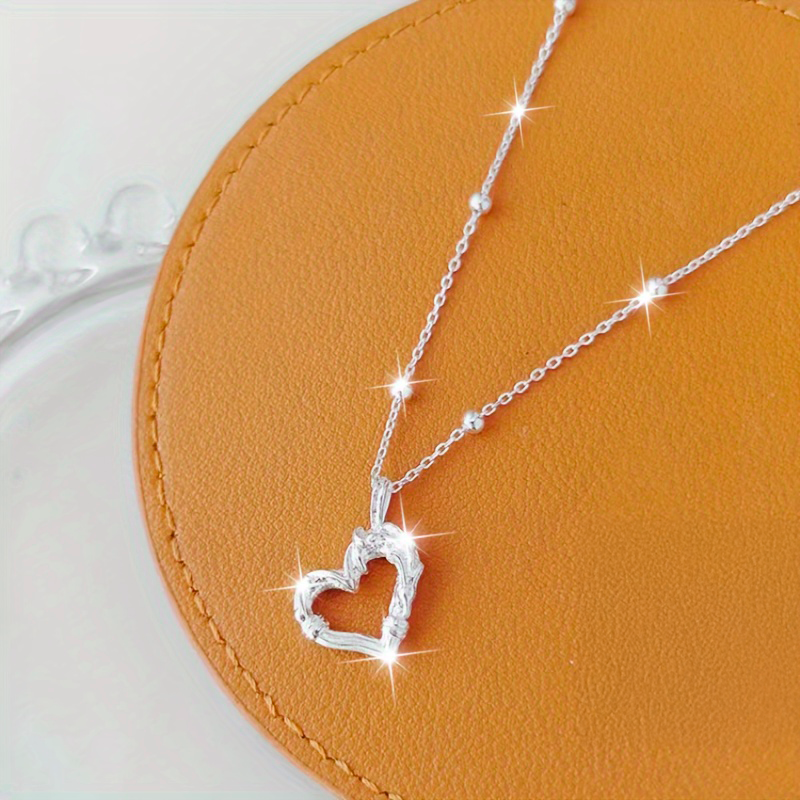 Collar de Corazón Plateado