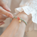 Pulsera Dorada Jade y Fresa