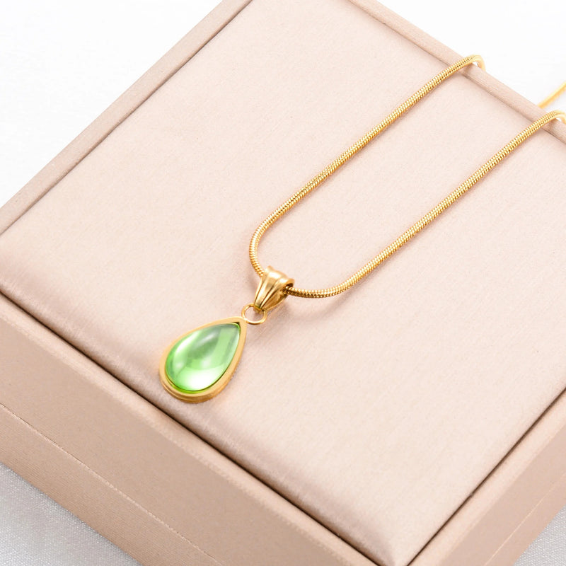 Collar Dorado Gota Olivo